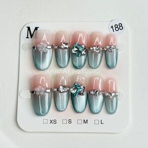 Handmade French Tip with Zircon Press-On Nails Medium Oval Size M | Reusable